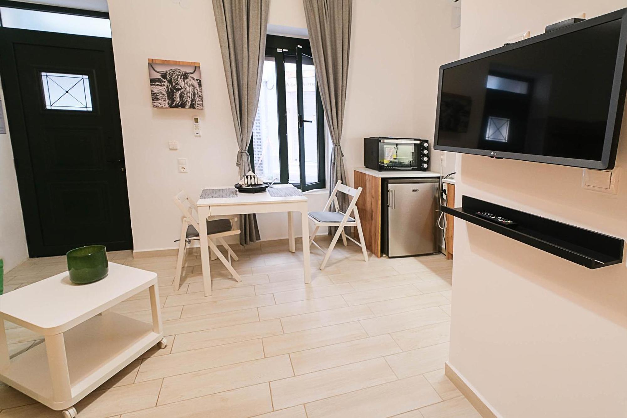 Irene Apartment & Irene Studio - City Center Heraklion Exteriör bild